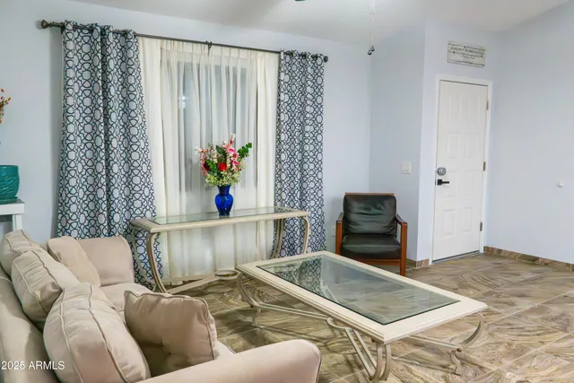 $425,000 | 20838 North 5th Drive, Phoenix, AZ 85027