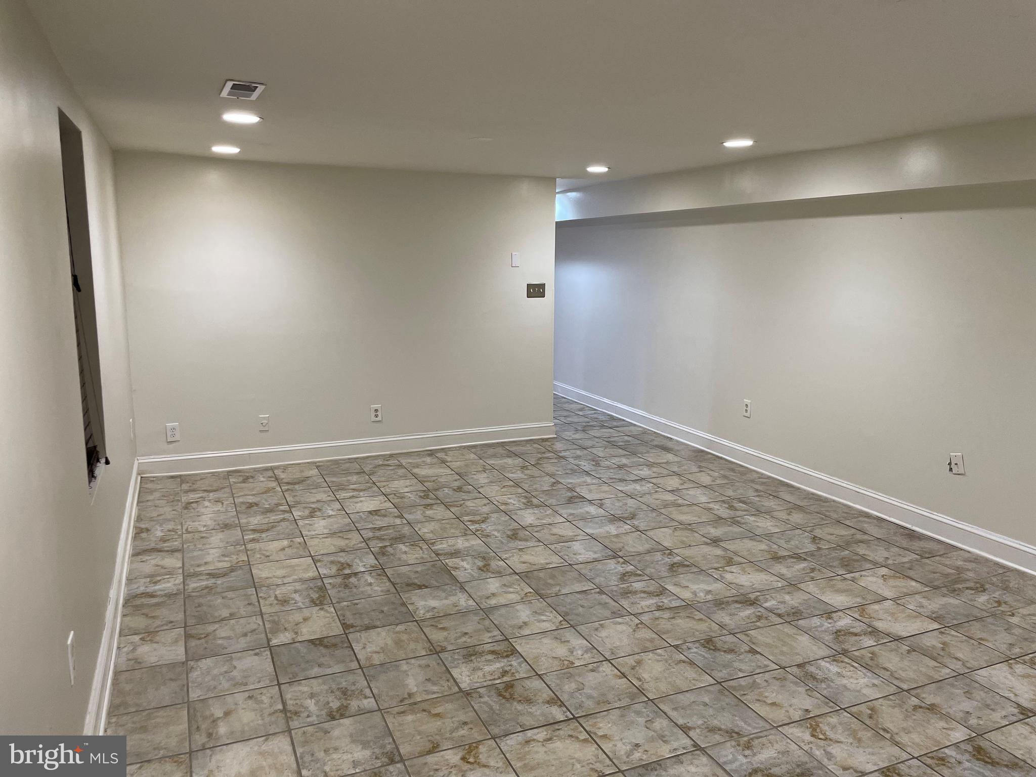 802 E Street Northeast, Unit 2 Washington, DC 20002 - Photo 7 of 19 Living/Dining Room