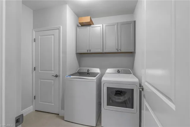 $2,750 | 2640 Seychelles Circle, Unit 2802, Naples, FL 34112