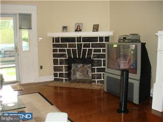 1104 Allston Road Havertown, PA 19083 - Photo 3 of 9