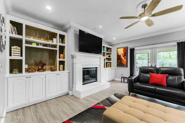 $689,900 | 205 Judy Circle, Lynn Haven, FL 32444