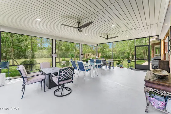 $689,900 | 205 Judy Circle, Lynn Haven, FL 32444