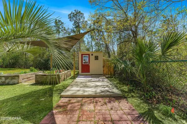 $689,900 | 205 Judy Circle, Lynn Haven, FL 32444