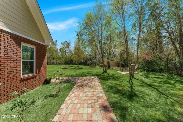 $689,900 | 205 Judy Circle, Lynn Haven, FL 32444