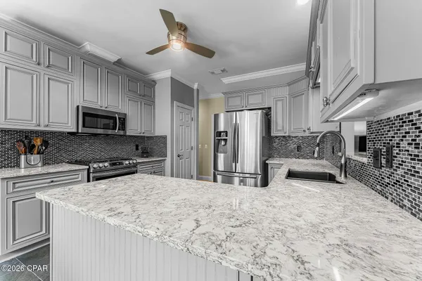 $689,900 | 205 Judy Circle, Lynn Haven, FL 32444