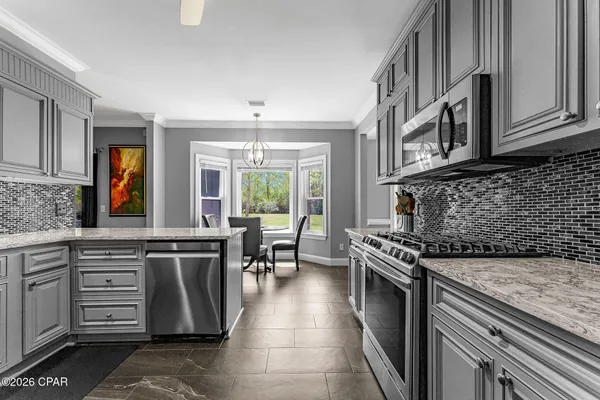 $689,900 | 205 Judy Circle, Lynn Haven, FL 32444