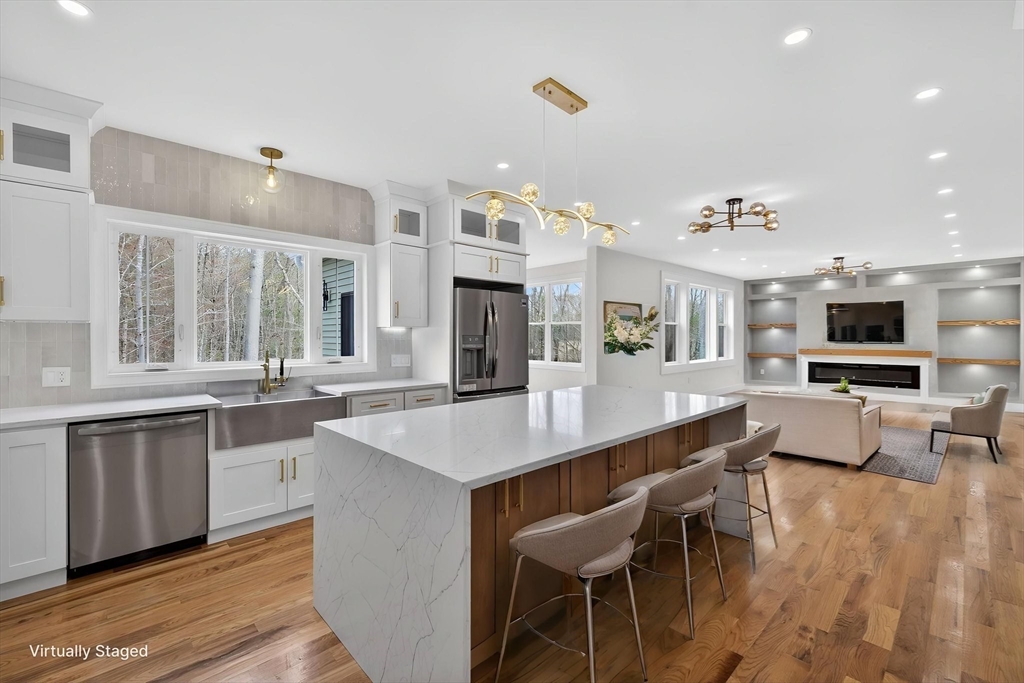 23 BUCKLIN Drive Rehoboth, MA 02769 - Photo 2 of 37