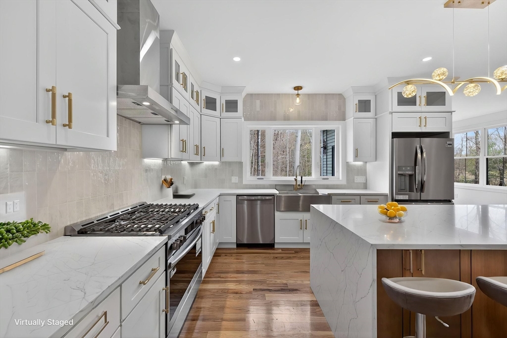 23 BUCKLIN Drive Rehoboth, MA 02769 - Photo 4 of 37