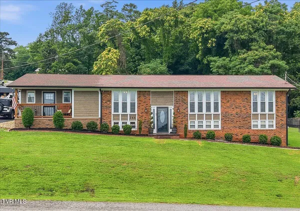 $399,000 | 266 Sagewood Drive, Morristown, TN 37813