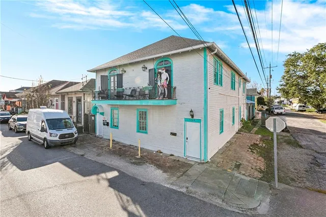 $2,200 | 1242 Clouet Street, New Orleans, LA 70117