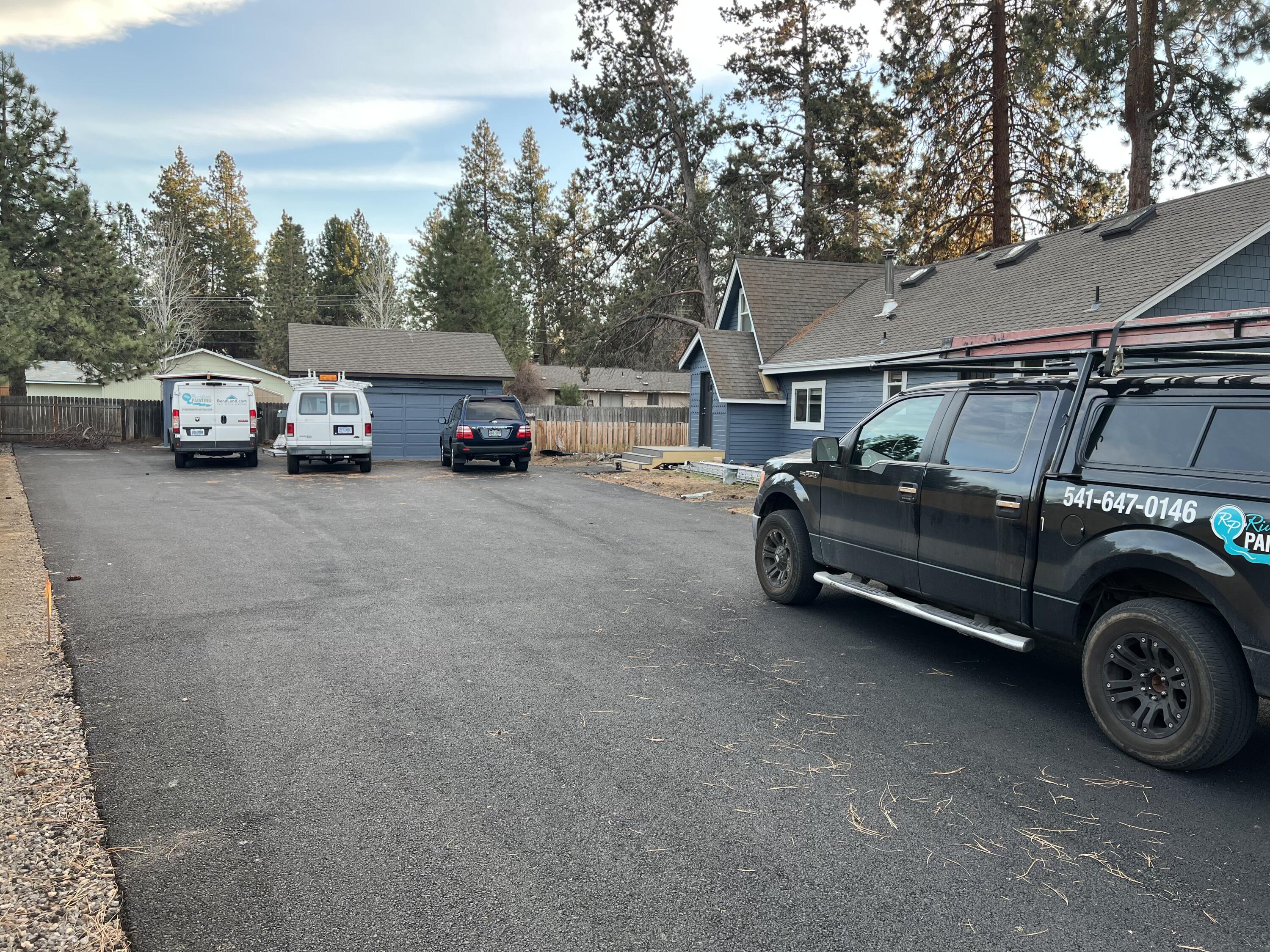 61140 Benham Road Bend, OR 97702 - Photo 16 of 18 Pavement