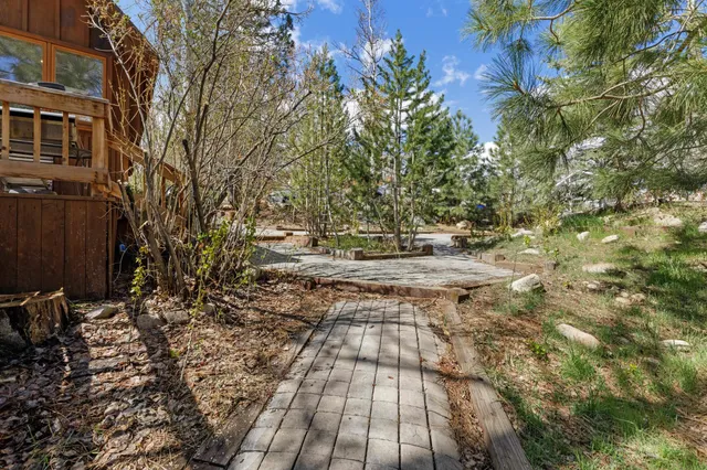 $610,000 | 215 Juniper Drive, Unit 7, Mammoth Lakes, CA 93546