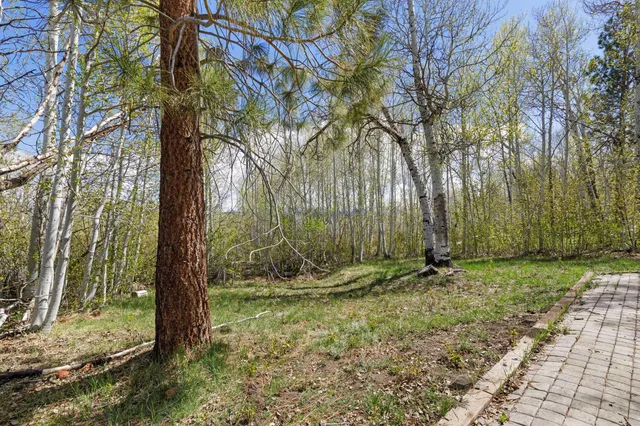 $610,000 | 215 Juniper Drive, Unit 7, Mammoth Lakes, CA 93546