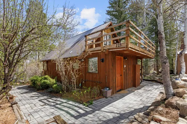 $610,000 | 215 Juniper Drive, Unit 7, Mammoth Lakes, CA 93546