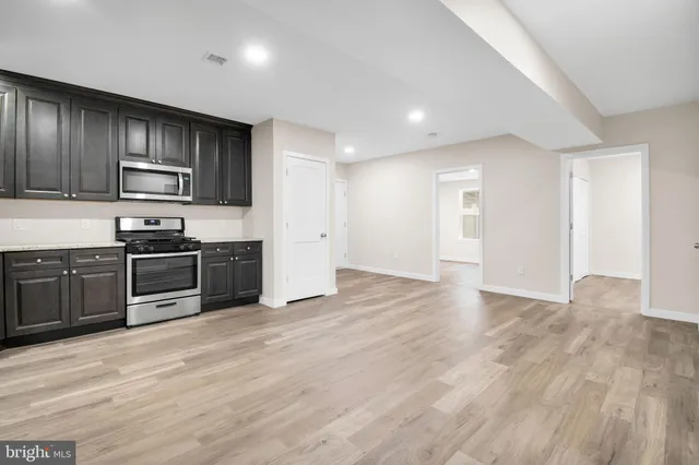 $900,000 | 202 Foundry Street, Florence, NJ 08518