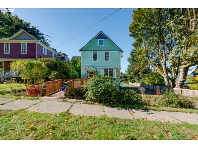 $499,000 | 501 38th Street, Astoria, OR 97103