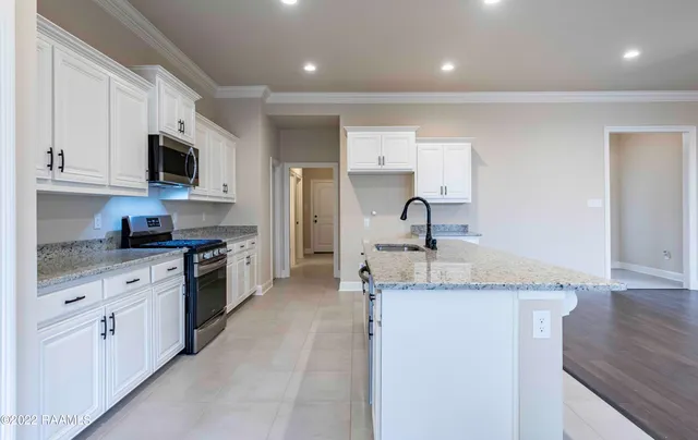 $2,650 | 221 Finnegan Way, Youngsville, LA 70592