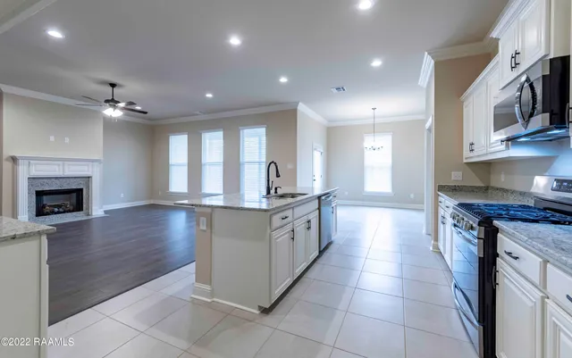 $2,650 | 221 Finnegan Way, Youngsville, LA 70592