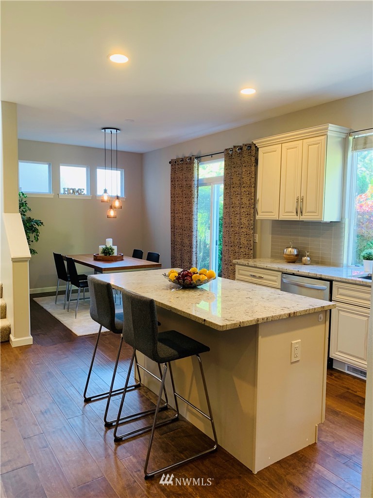 5136 Northeast 4th Court Renton, WA 98059 - Photo 9 of 25