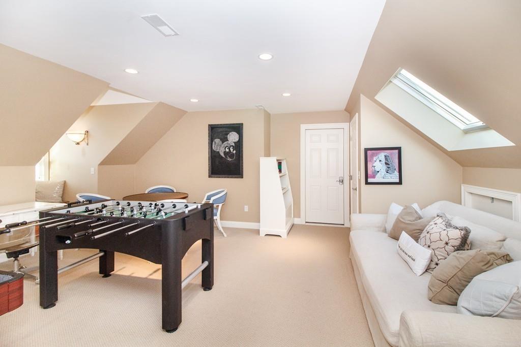 29 Minuteman Road Medfield, MA 02052 - Photo 33 of 37 Gallery Image 33
