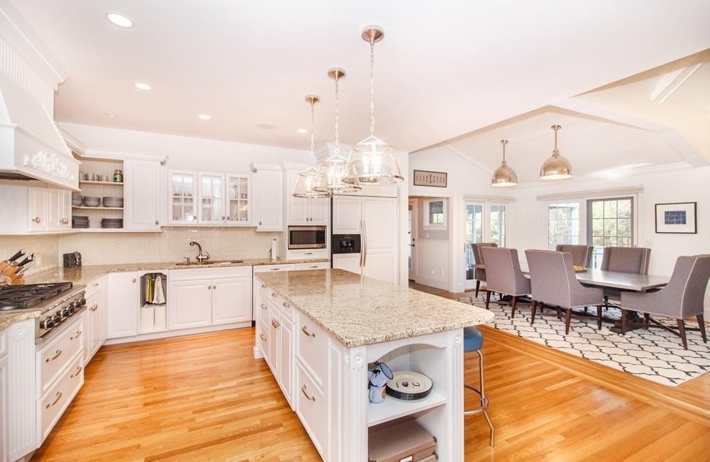 29 Minuteman Road Medfield, MA 02052 - Photo 5 of 37 Gallery Image 5