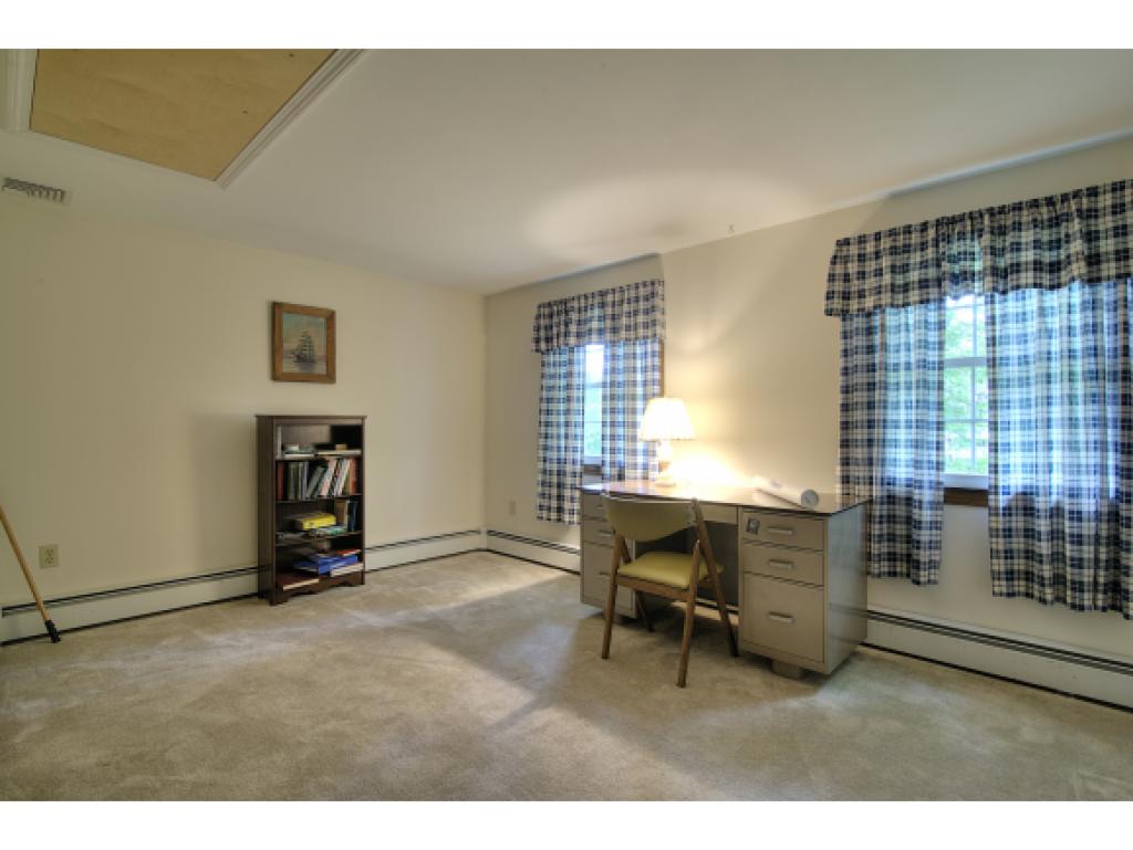 131 Range Road Windham, NH 03087 - Photo 16 of 24