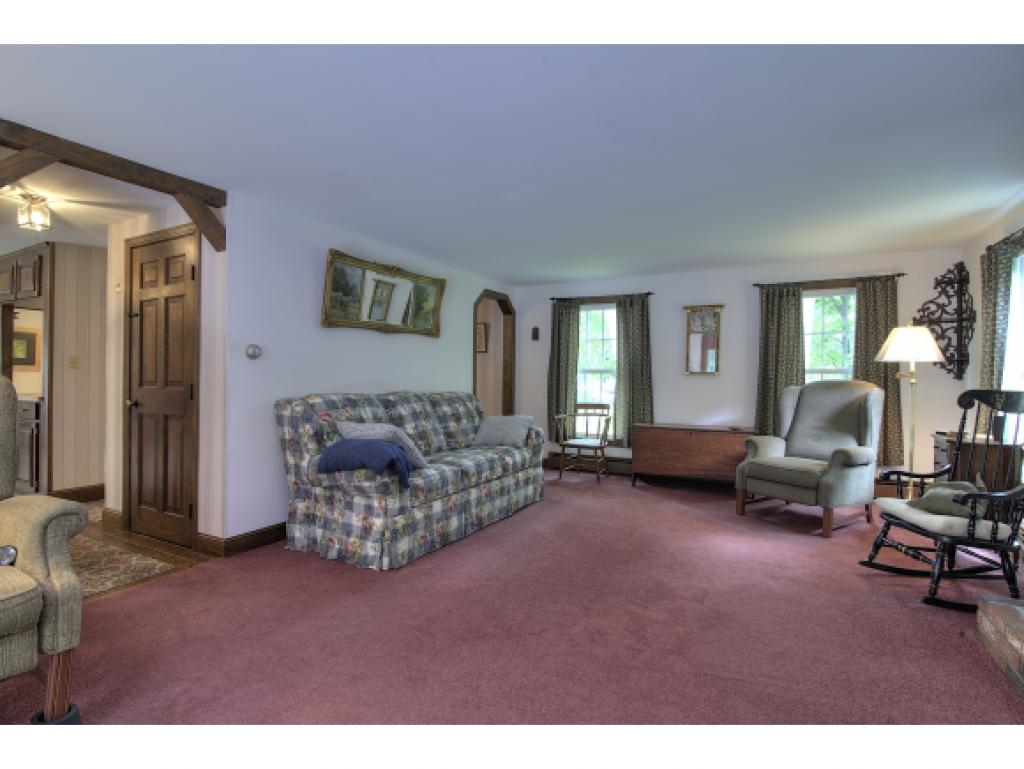 131 Range Road Windham, NH 03087 - Photo 4 of 24