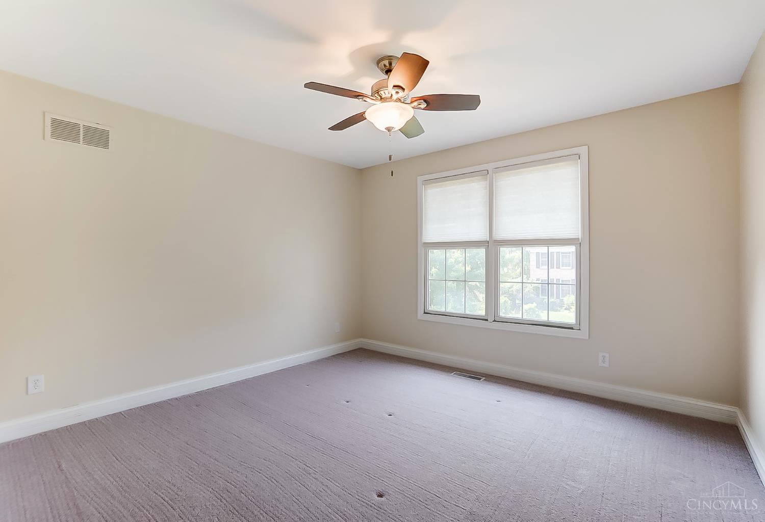 8676 Kenwood Road Cincinnati, OH 45242 - Photo 33 of 50
