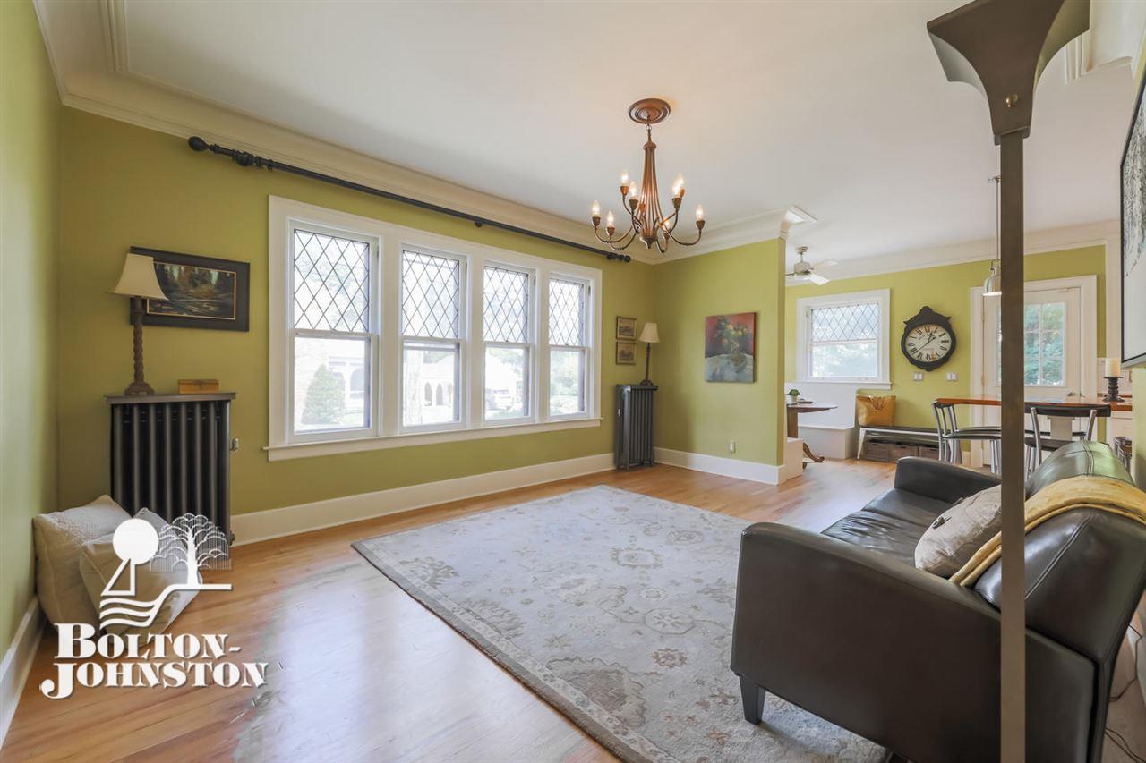 898 Westchester Road Grosse Pointe, MI 48230 - Photo 12 of 57 Dining Room or Family Room