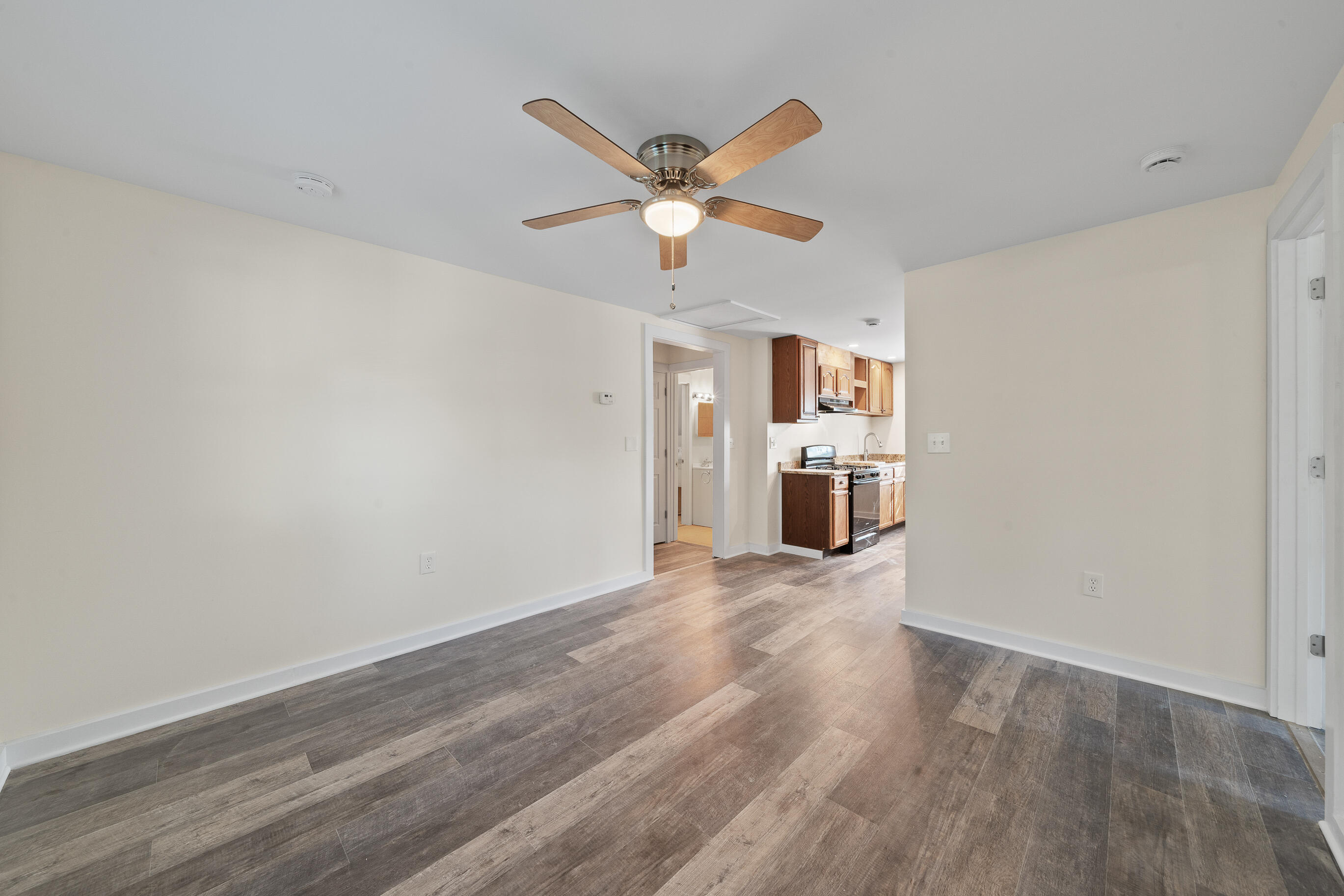 92 Congress Street Williams Bay, WI 53191 - Photo 12 of 32 Great room