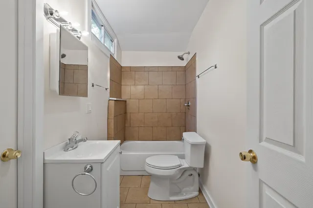 $1,675 | 92 Congress Street, Williams Bay, WI 53191