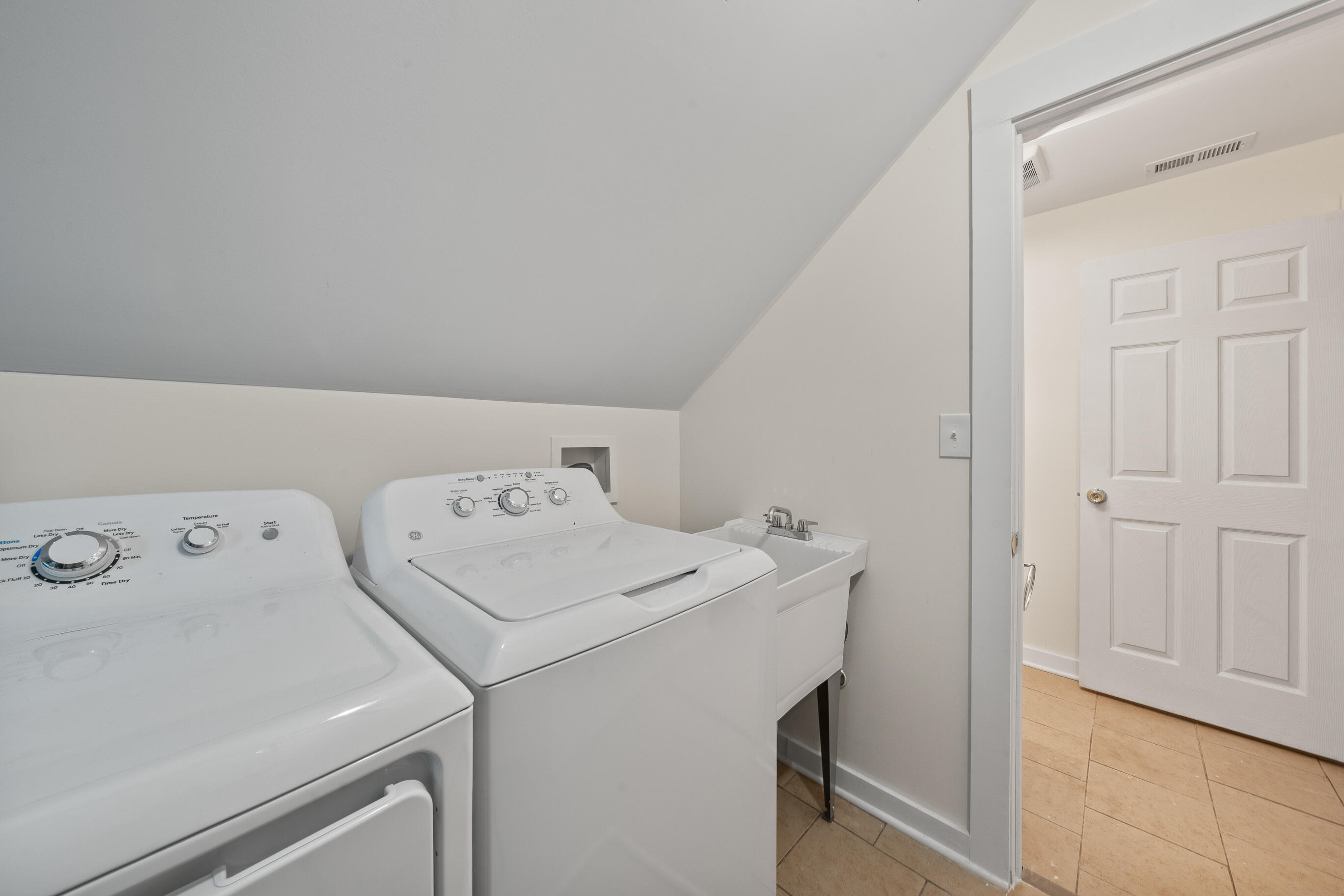 92 Congress Street Williams Bay, WI 53191 - Photo 24 of 32 Utility Room