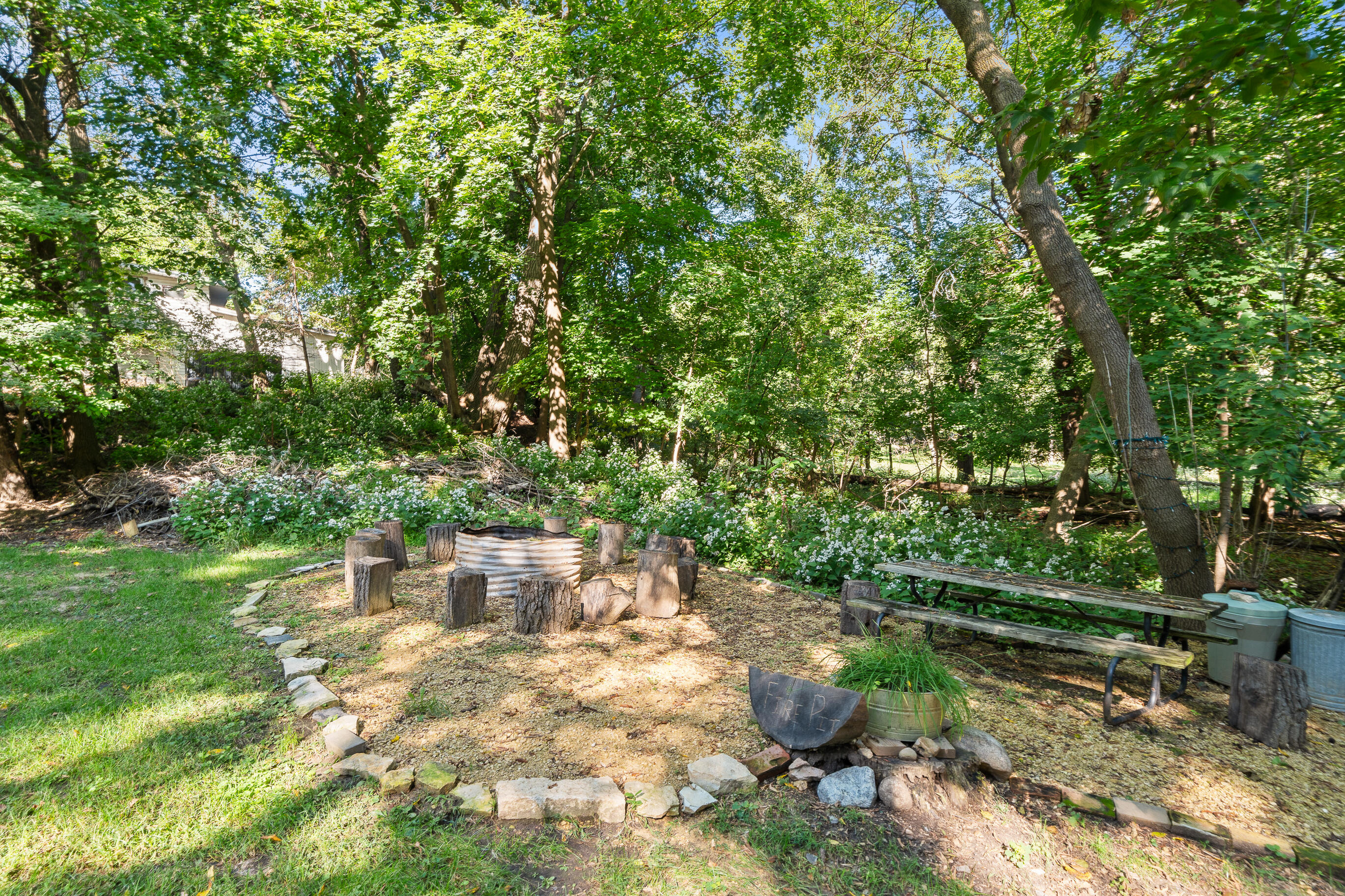 92 Congress Street Williams Bay, WI 53191 - Photo 27 of 32 Community back yard