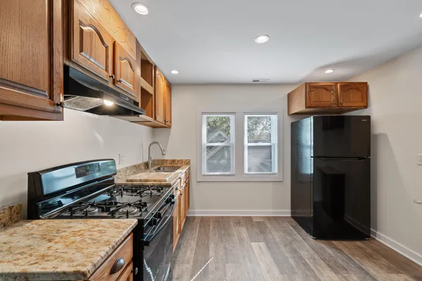 $1,575 | 92 Congress Street, Williams Bay, WI 53191