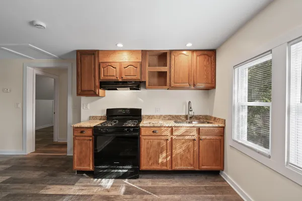 $1,575 | 92 Congress Street, Williams Bay, WI 53191