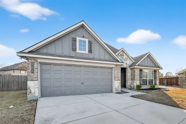 $2,095 | 151 Scenic Hills Court, Montgomery, TX 77356