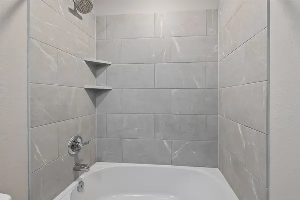 $2,095 | 151 Scenic Hills Court, Montgomery, TX 77356