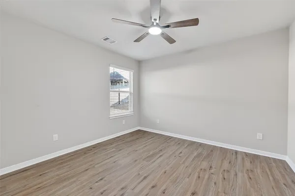 $2,095 | 151 Scenic Hills Court, Montgomery, TX 77356