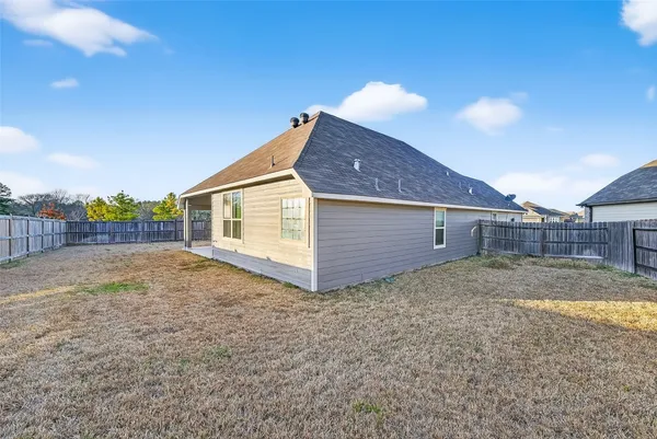 $2,095 | 151 Scenic Hills Court, Montgomery, TX 77356