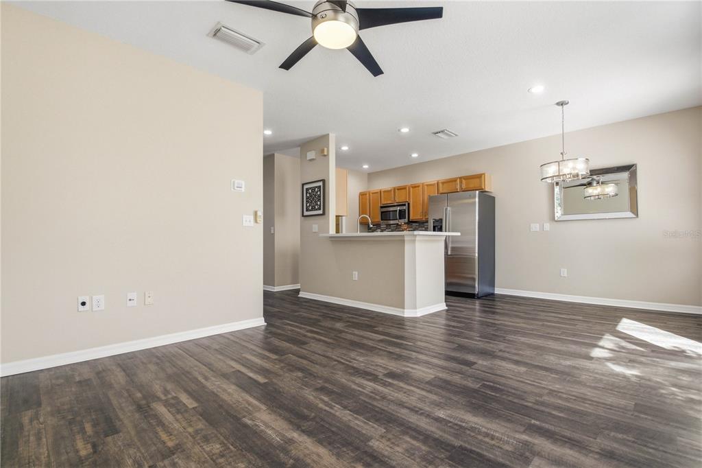 9808 New Parke Road Tampa, FL 33626 - Photo 12 of 52