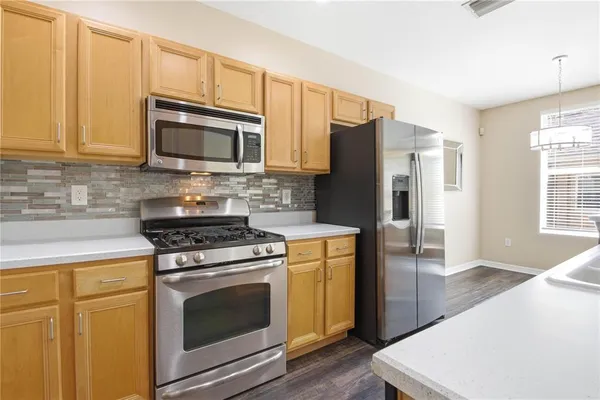 $2,750 | 9808 New Parke Road, Tampa, FL 33626