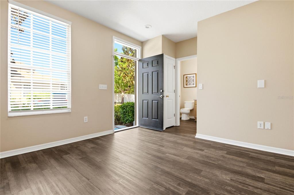 9808 New Parke Road Tampa, FL 33626 - Photo 6 of 52