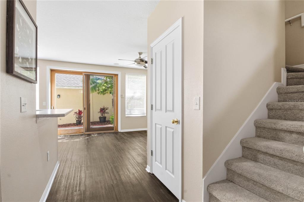 9808 New Parke Road Tampa, FL 33626 - Photo 8 of 52