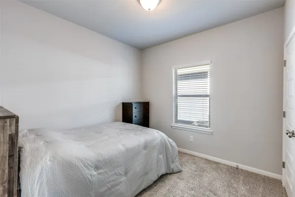 $225,000 | 204 Kellys Heroes Way, Jarrell, TX 76537