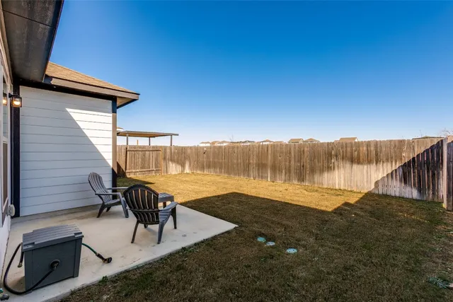 $235,000 | 204 Kellys Heroes Way, Jarrell, TX 76537