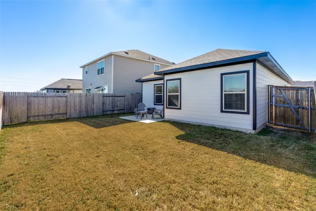 $235,000 | 204 Kellys Heroes Way, Jarrell, TX 76537