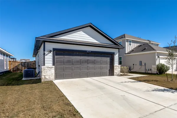 $225,000 | 204 Kellys Heroes Way, Jarrell, TX 76537