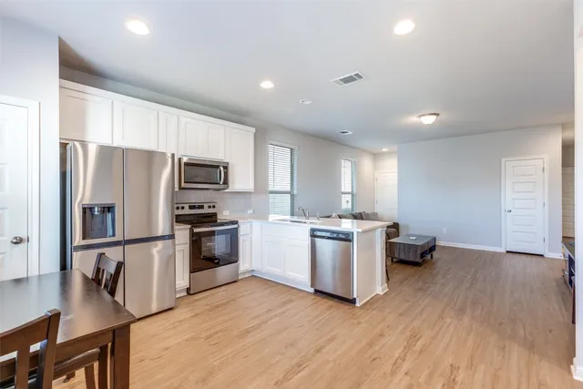 $235,000 | 204 Kellys Heroes Way, Jarrell, TX 76537