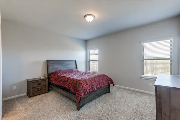 $225,000 | 204 Kellys Heroes Way, Jarrell, TX 76537