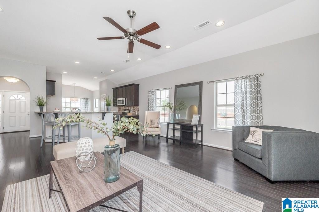 833 Michelle Manor Calera, AL 35040 - Photo 5 of 43